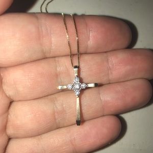 10k gold diamond cross necklace